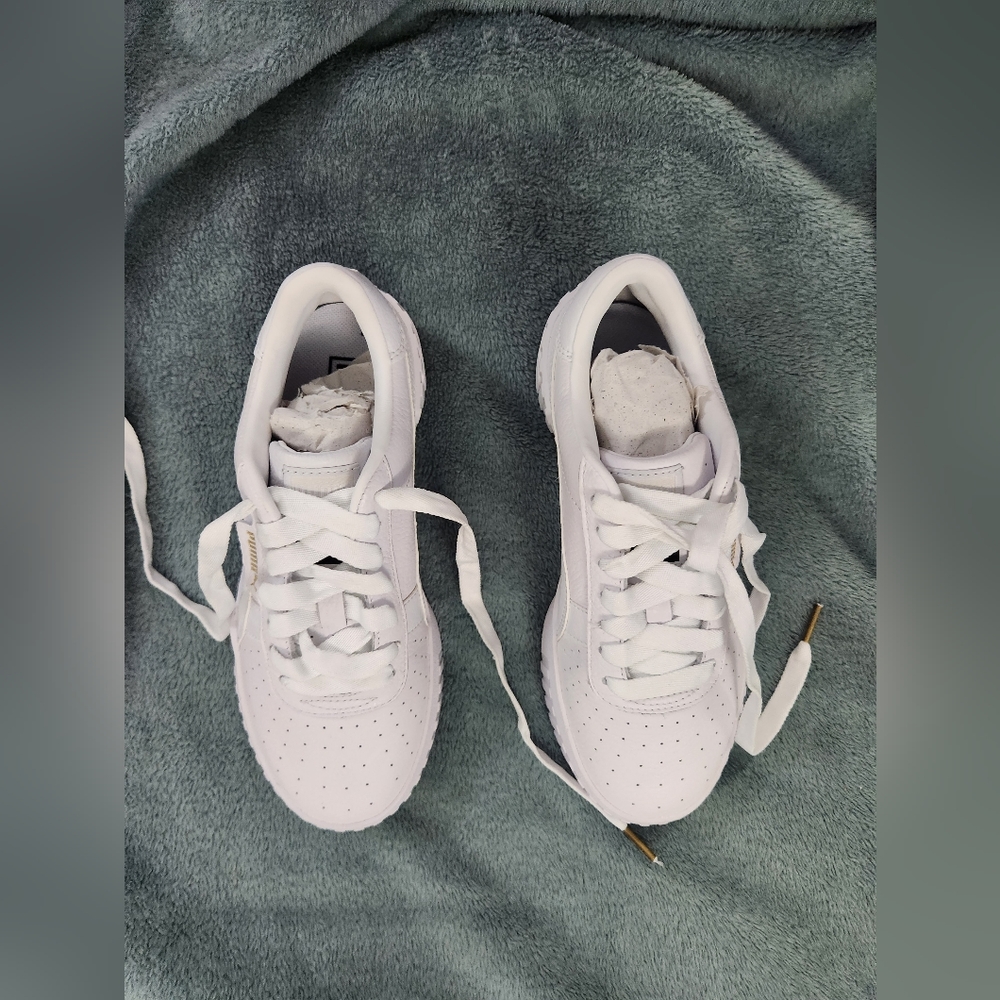 PUMAS CALI TENNIS SHOES - Picture 1 of 7